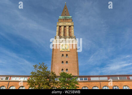 Vue de face de l'hôtel de ville historique de Kiel, Allemagne Banque D'Images