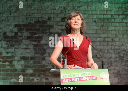 Vienne, Autriche. 06th juillet 2019. 41st Congrès fédéral des Verts. La liste place 1 à 14 de la liste des candidats à l'élection du Conseil national 2019 sont sélectionnés dans l'Expedithalle Wien. La photo montre le Maire adjoint de Vienne, Birgit Hebein. Credit: Franz PERC / Alamy Live News Banque D'Images