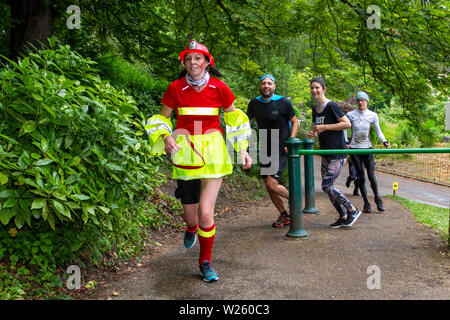 Preston, Lancashire. UK Sport : du 6 juillet 2019. Ozonefit , héros de conditionnement physique militaire Cours d'Assaut Preston Boot Camp. Le Junior & Héros adultes Parcours du combattant, Preston est de retour pour le 3ème épisode intitulé La Vengeance du héros ! Le cours, conçu par Royal Marine Commando, visant à créer la plus incroyable encore un défi amusant pour tous les niveaux. Obstacles comprenaient un toboggan de 50M, Spidey's Mega Net, les murs anti-héros et une touche par la tourbière de Doom dans un 8km mission par Avenham Park. Indicateur/AlamyLiveNews Crédit : Banque D'Images