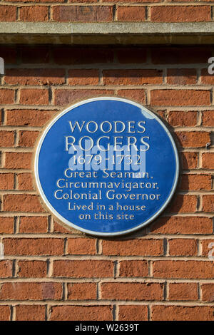 Bristol, UK - 29 juin 2019 : Une blue plaque sur Queen Square à Bristol, marquant l'emplacement où l'anglais et capitaine de navire corsaire et la 1ère Roya Banque D'Images