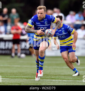 Terrain de sport, Trailfinders West Ealing, London, UK . 6 juillet 2019, Terrain de sport, Trailfinders West Ealing, Londres, Angleterre ; Super League Rugby, London Broncos contre Warrington Wolves ; Blake Austin de Warrington Wolves court en avant avec la balle Plus Sport Action Crédit : Images/Alamy Live News Banque D'Images
