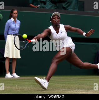 Wimbledon, 6 juillet 2019 - Sloane Stephens au cours de son troisième tour perte pour Johanna Konta de Grande-Bretagne à Wimbledon. Crédit : Adam Stoltman/Alamy Live News Banque D'Images