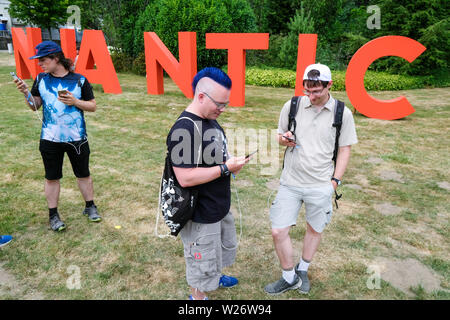 Dortmund, Allemagne, Juillet 06, 2019 : Les joueurs vont assister Pokemon Fest au Westfalenpark Dortmund sur Juillet 06, 2019. Développeur de jeux mobiles Niantic a occupé les quatre jours Pokemon Rendez-Fest à Dortmund du jeudi au dimanche, avec des milliers de joueurs participant à l'événement - POKEMON RENDEZ Festival im Dortmunder Westfalenpark vom 4.7. bis 7.7.2019. Dortmund, Allemagne Banque D'Images