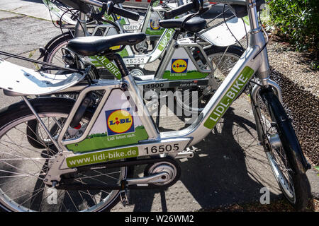 Lidl location vélo, Berlin, Allemagne Banque D'Images