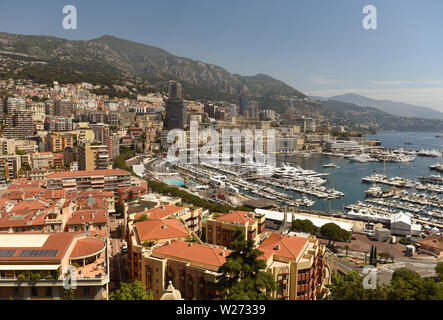 Paysage urbain de Monaco. Le port de Monaco Banque D'Images