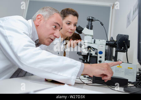 Les scientifiques de laboratoire Banque D'Images