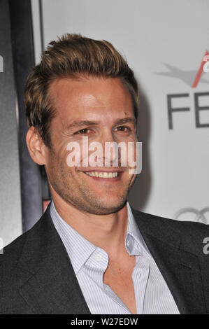 LOS ANGELES, CA. 04 novembre 2010 : Gabriel Macht lors de la première mondiale de son nouveau film "Love & Autres drogues" comme la soirée d'ouverture de gala l'AFI Fest 2010 au Grauman's Chinese Theatre, à Hollywood. © 2010 Paul Smith / Featureflash Banque D'Images