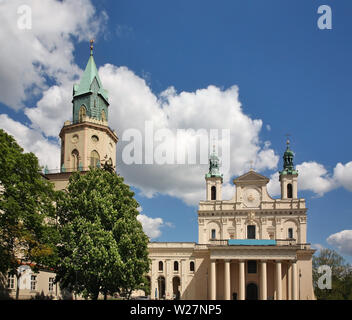 Cathédrale de Saint Jean Baptiste et de Trinity (Trynitarska) tour de Lublin. Pologne Banque D'Images