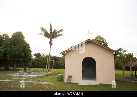 Église, communauté, Boa Esperança Cuieiras River, Amazonie, Manaus, Amazonas, Brésil Banque D'Images