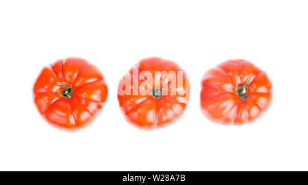 3 tomate mûre rouge boeuf. Studio Photo Banque D'Images