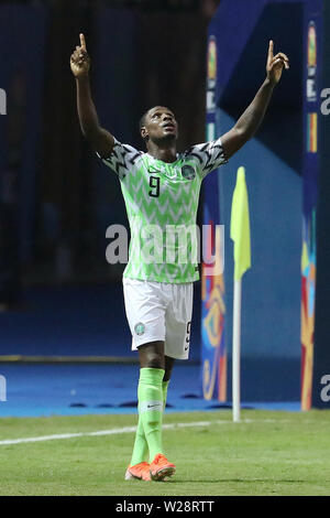 Alexandrie, Egypte. 6 juillet, 2019. Odion Ighalo Juede de Nigéria célèbre pendant la série de 16 match entre le Nigeria et le Cameroun à la coupe d'Afrique des Nations 2019 à Alexandrie, en Egypte, le 6 juillet 2019. Credit : Wang Teng/Xinhua/Alamy Live News Banque D'Images