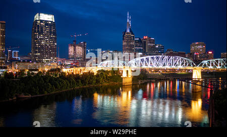 Nashville par nuit - vue magnifique sur l'horizon Banque D'Images