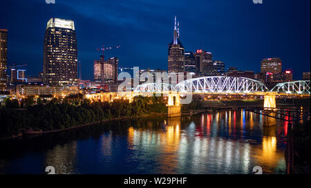 Nashville par nuit - vue magnifique sur l'horizon Banque D'Images