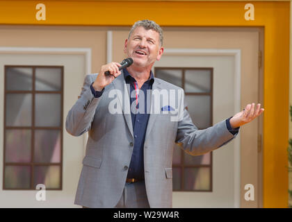 Rust, Allemagne. 07Th Juillet, 2019. Europapark, Allemagne - Juillet 07, 2019 : immer wieder Sonntags, ARD/SWR Television Show avec la chanteuse argentine Semino Rossi Credit : dpa/Alamy Live News Banque D'Images