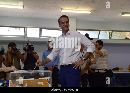 Peristeri, Grèce. 07Th Juillet, 2019. Kyriakos Mitsotakis, président du parti de la Nouvelle Démocratie, est prêt à voter. Credit : Dimitrios Karvountzis/Pacific Press/Alamy Live News Banque D'Images
