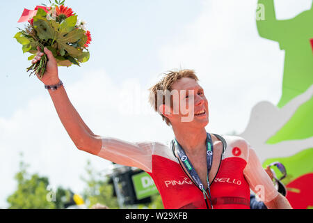 Hilpoltstein, Allemagne. 07Th Juillet, 2019. Litière Cameron, triathlète de l'Australie, troisième à l'acclamations Datev Challenge Roth. Dans la 18e édition du triathlon, les participants ont dû nager 3,8 km, vélo 180 km et courir 42 kilomètres. crédit : Daniel Karmann/dpa/Alamy Live News Banque D'Images