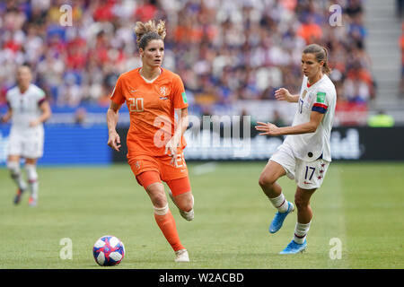 7 juillet 2019 Lyon, France coupe du monde des femmes de la FIFA France 2019 final USA / pays-Bas L+R Dominique Bloodworth Janssen des pays-Bas et Tobin Heath des États-Unis Banque D'Images