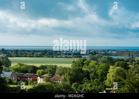 Ville de Hythe et le La Manche (Manche) à partir de la distance Banque D'Images