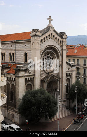 Église Saint-Pierre-d'Arène de Nice sur la Rue de France à Nice, France Banque D'Images