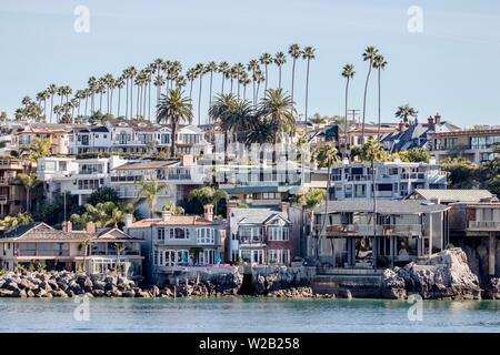 Newport Beach Homes sur l'eau Banque D'Images