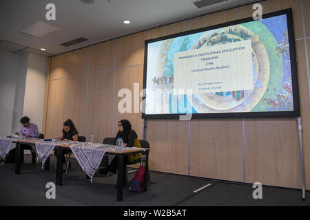 Orateurs Ayse Kotan, Walla Al Husban, Sumeyye Kattiparambi Sheheen Sakarya et critique des études musulmanes à la Palestine Expo 2019 le 7 juillet 2019, au London Olympia, au Royaume-Uni. Banque D'Images