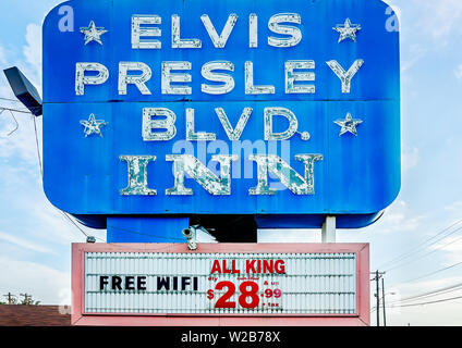 Le boulevard Elvis Presley. Inn est représenté sur le boulevard Elvis Presley, le 4 septembre 2015, à Memphis, Tennessee. Banque D'Images