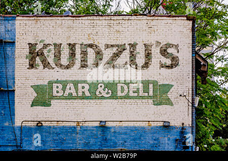 Kudzu's Bar & Deli est photographié, le 12 septembre 2015, à Memphis, Tennessee. Banque D'Images