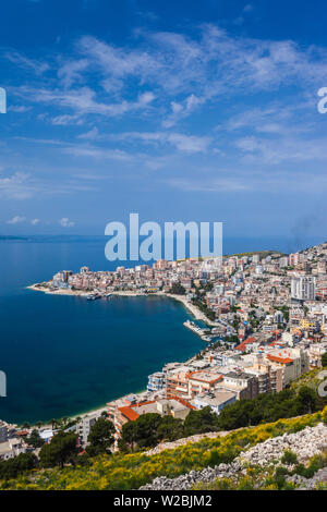 L'Albanie, Riviera albanaise, Saranda, augmentation de la vue sur la ville Banque D'Images