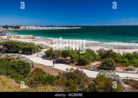L'Australie, Australie occidentale, Freemantle, Arthur Head, baigneurs Plage, elevated view Banque D'Images