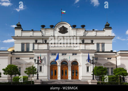 Bulgarie, Sofia, Ploshtad Narodno Sabranie Square, bâtiment de l'Assemblée nationale Banque D'Images