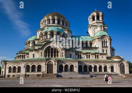 Bulgarie, Sofia, Ploshtad Square Alexandre Nevski, Aleksander Nevski Église, matin Banque D'Images