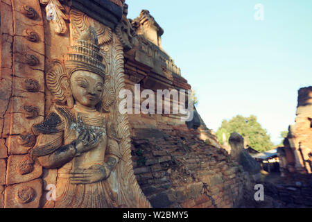 Myanmar (Birmanie), l'État Shan, au Lac Inle, Village Nyaung Ohak Inthein ruines anciennes Banque D'Images