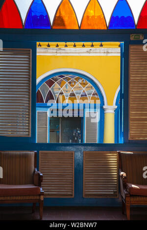 Cuba, La Havane, La Havane Vieje, Plaza de la Catedral, Palacio de los marqueses de Aguas Claras - un palais baroque maintenant Restaurant El Patio Banque D'Images