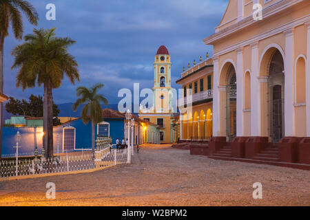 Cuba, Trinidad, Plaza Mayor, Musée Romantico et Musée National de la Lucha Contra Bandidos - ancien couvent de San Francisco de AsÃ-si Banque D'Images