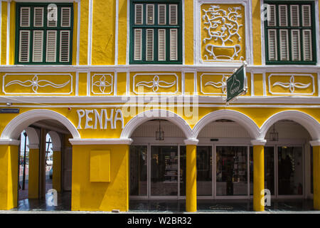 Willemstad, Curaçao, Punda, le Penha - un ancien bâtiment construit en 1708 Merchants House, situé le long du front de mer de Punda Handelskade Banque D'Images