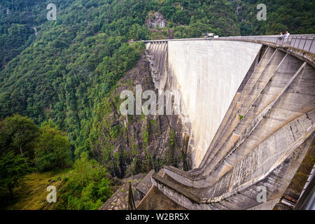 Suisse, Tessin, Val Verzasca, Verzasca Dam (Europe plus grande) Banque D'Images