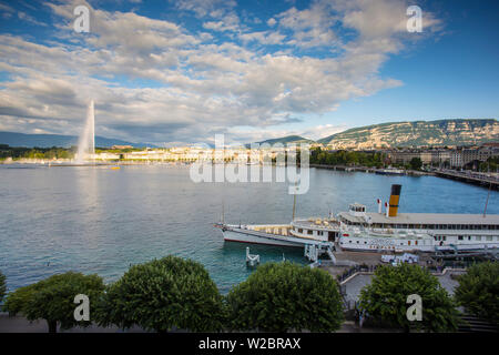 Jet d'eau sur le Lac Léman, Genève, Suisse Banque D'Images