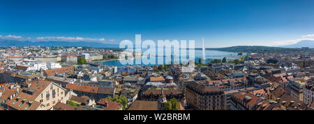 Jet d'eau sur le Lac Léman et sur les toits de la ville, Genève, Suisse Banque D'Images