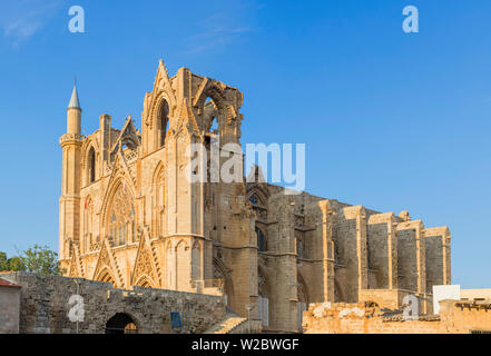 Lala Mustafa Pacha Mosquée, anciennement la Cathédrale Saint Nicolas, Famagusta, Chypre du Nord Banque D'Images