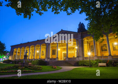 La Trinkhalle (pompes) Colonnade, Baden-Baden, Forêt Noire, Baden Wurtemberg, Allemagne, Europe Banque D'Images