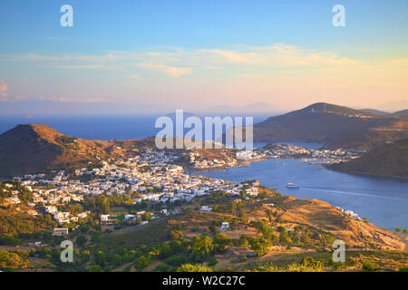 Vue sur Élevé, Skala Patmos, Dodécanèse, îles grecques, Grèce, Europe Banque D'Images