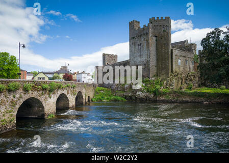 L'Irlande, comté de Tipperary, Cahir, Château de Cahir, 12e siècle, extérieur Banque D'Images