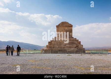 L'Iran, au centre de l'Iran, Pasargades, 6e siècle avant J.-C. ville construite par Cyrus le Grand, tombeau de Cyrus Banque D'Images