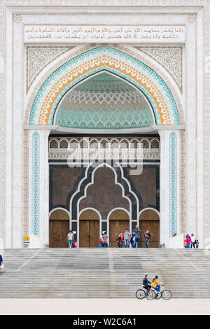 L'Asie centrale, le Kazakhstan, Astana, Hazrat La Mosquée Sultan, la plus grande en Asie centrale Banque D'Images