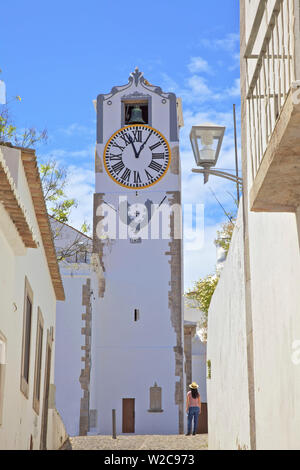 Tour de l'horloge, St Maria de l'église du château, Tavira, Algarve de l'Est, Algarve, Portugal, Europe Banque D'Images