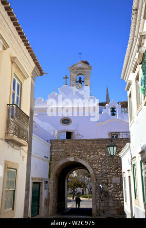 Arco da Vila, Faro, Algarve de l'Est, Algarve, Portugal, Europe Banque D'Images