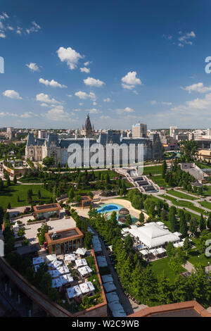 Roumanie, région de Moldova, Iasi, Palais de la Culture, elevated view Banque D'Images