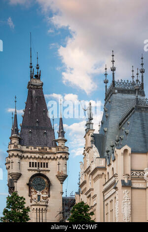 Roumanie, région de Moldova, Iasi, Palais de la culture, la fin de l'après-midi Banque D'Images