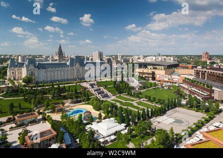 Roumanie, région de Moldova, Iasi, Palais de la Culture, elevated view Banque D'Images