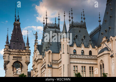 Roumanie, région de Moldova, Iasi, Palais de la culture, la fin de l'après-midi Banque D'Images